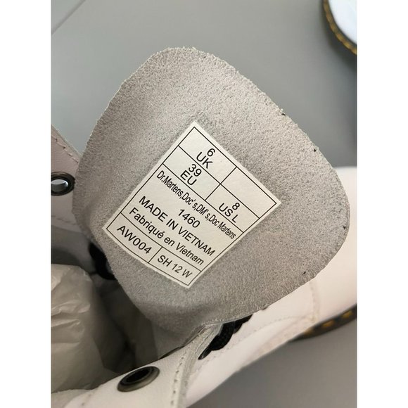 Doc Marten's Dr. Marten's women's US 8 softy T white lace up combat boots - Picture 4 of 7